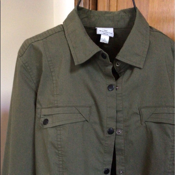 Worthington stretch easy snap army olive blouse, Size Large - Picture 9 of 10